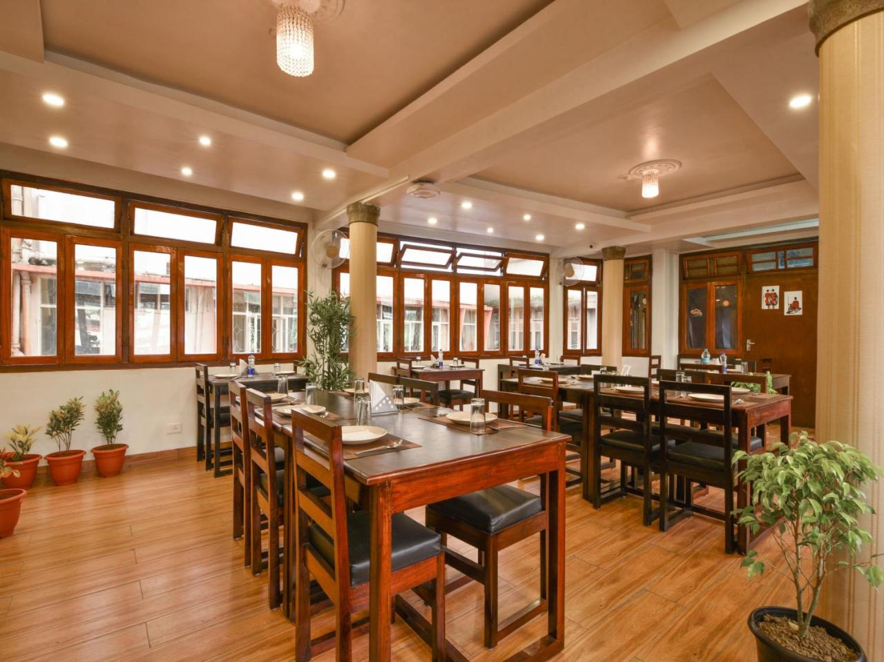 Hotel Indiana Shillong Exterior photo